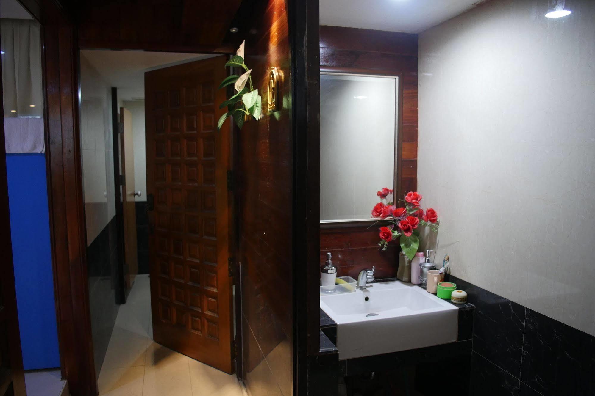 Suites 31 Sukhumvit Bangkok Exterior foto